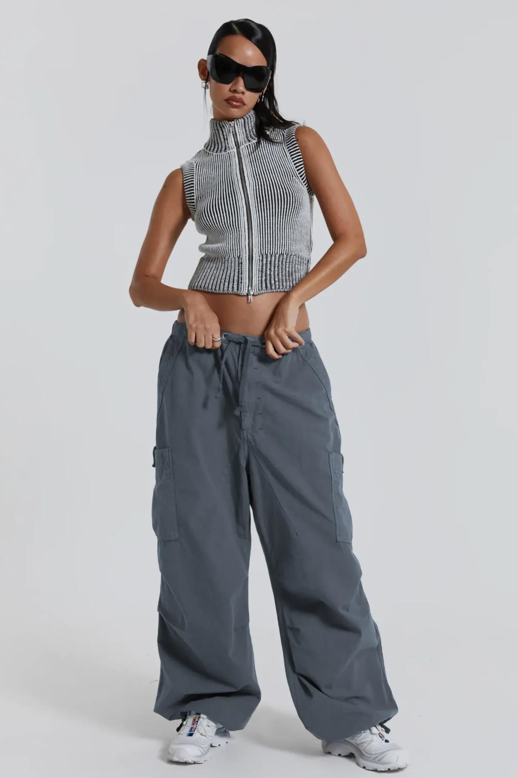 Store Jaded London Vintage Grey Parachute Cargo Pants
